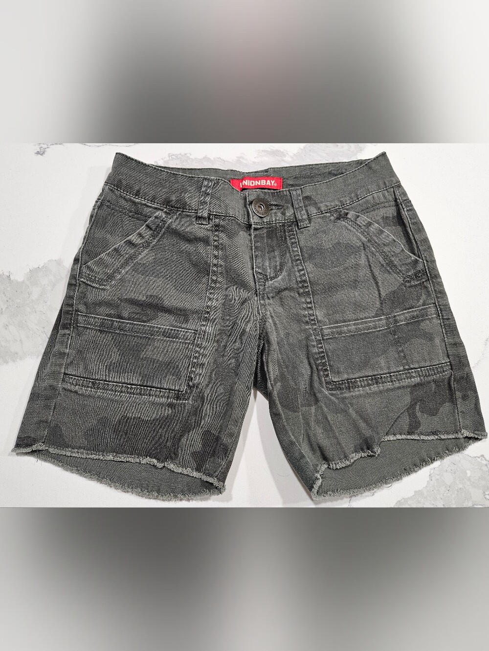 Unionbay Faded Green Gray Camo Shorts With Frayed Hem